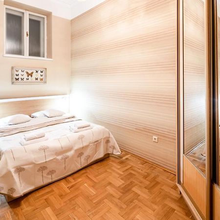 3 Bedrooms Royal Italian Style In An Austrian Building, Parking, Balcony Lviv Exterior photo
